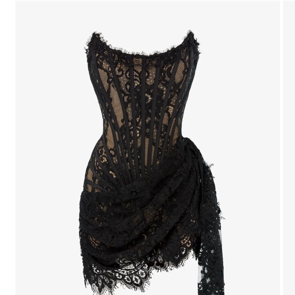 heiress beverly hills Dresses & Skirts - Elegant Black Lace Corset Dress